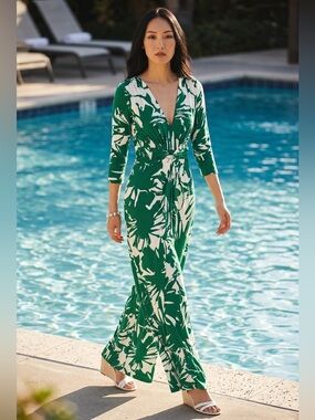 Eliza J twist front jumpsuit Size 10 Like New!